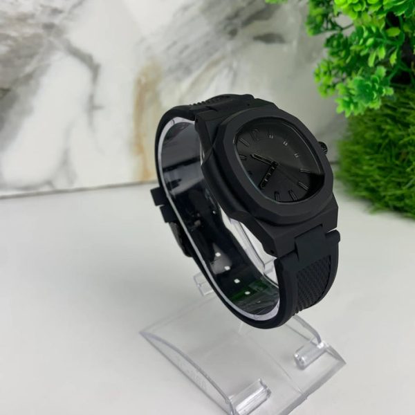 Skmei New Men Quartz Watch With Silicone Strap ( Original )